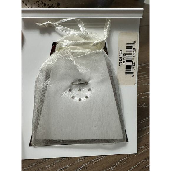 NEW Poinsettia Pin Brooch Christmas Beaded Mesh Wire Red w/Gift Bag or Storage - Picture 5 of 5